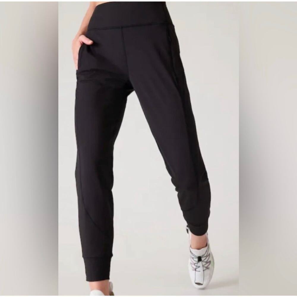 Athleta Rainier Black Joggers Size XL *EUC Activewear Running
